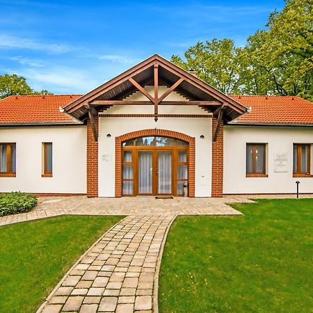 Haracsi Vendeghaz Hotel Zselickisfalud Buitenkant foto