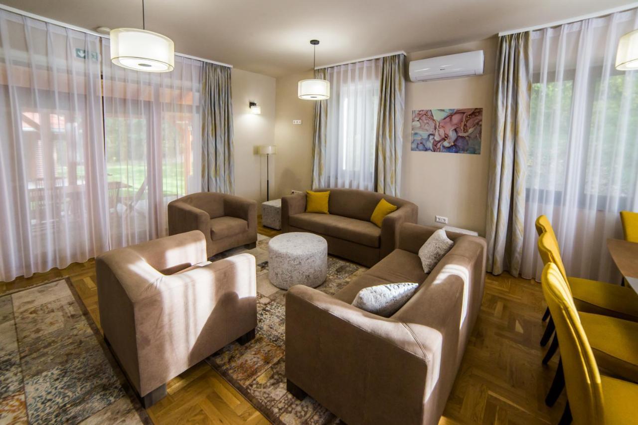 Haracsi Vendeghaz Hotel Zselickisfalud Buitenkant foto