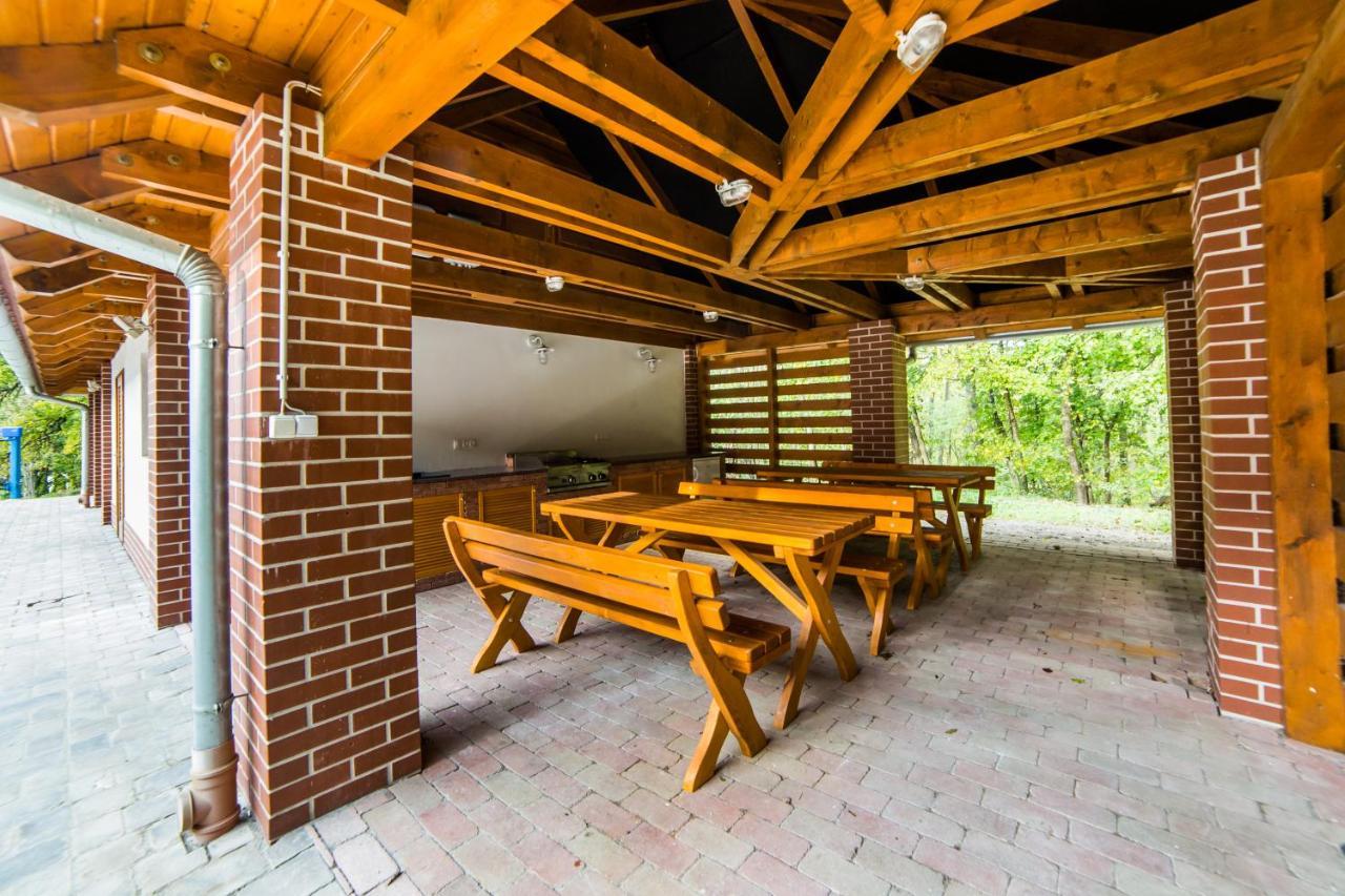 Haracsi Vendeghaz Hotel Zselickisfalud Buitenkant foto
