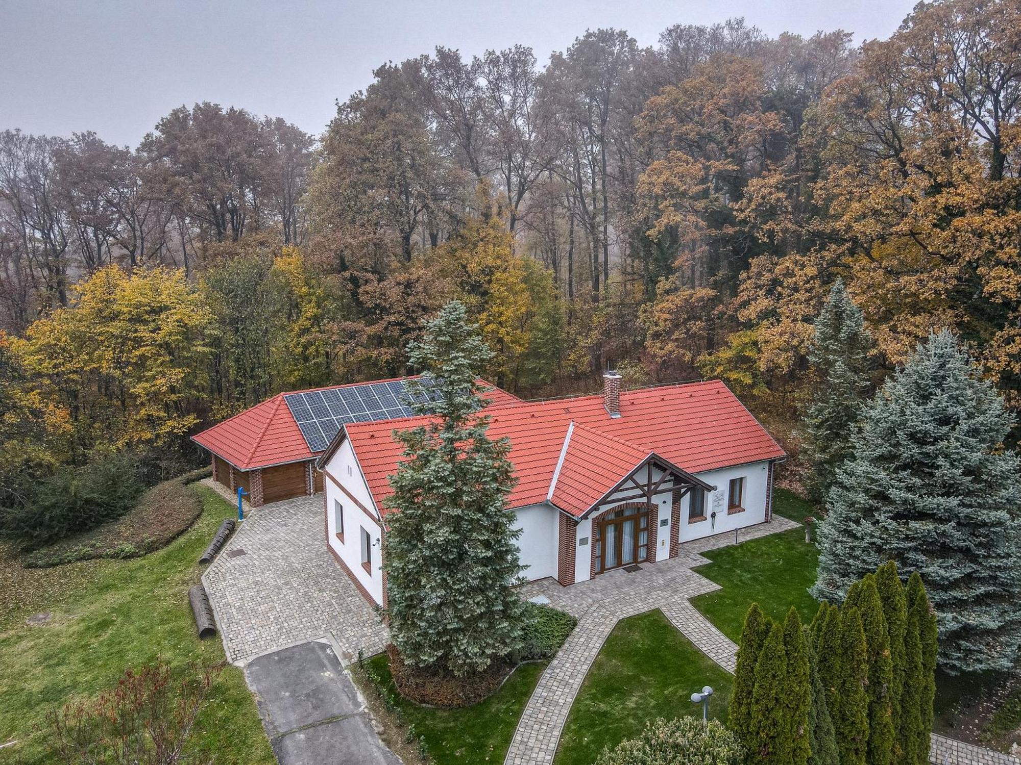 Haracsi Vendeghaz Hotel Zselickisfalud Buitenkant foto